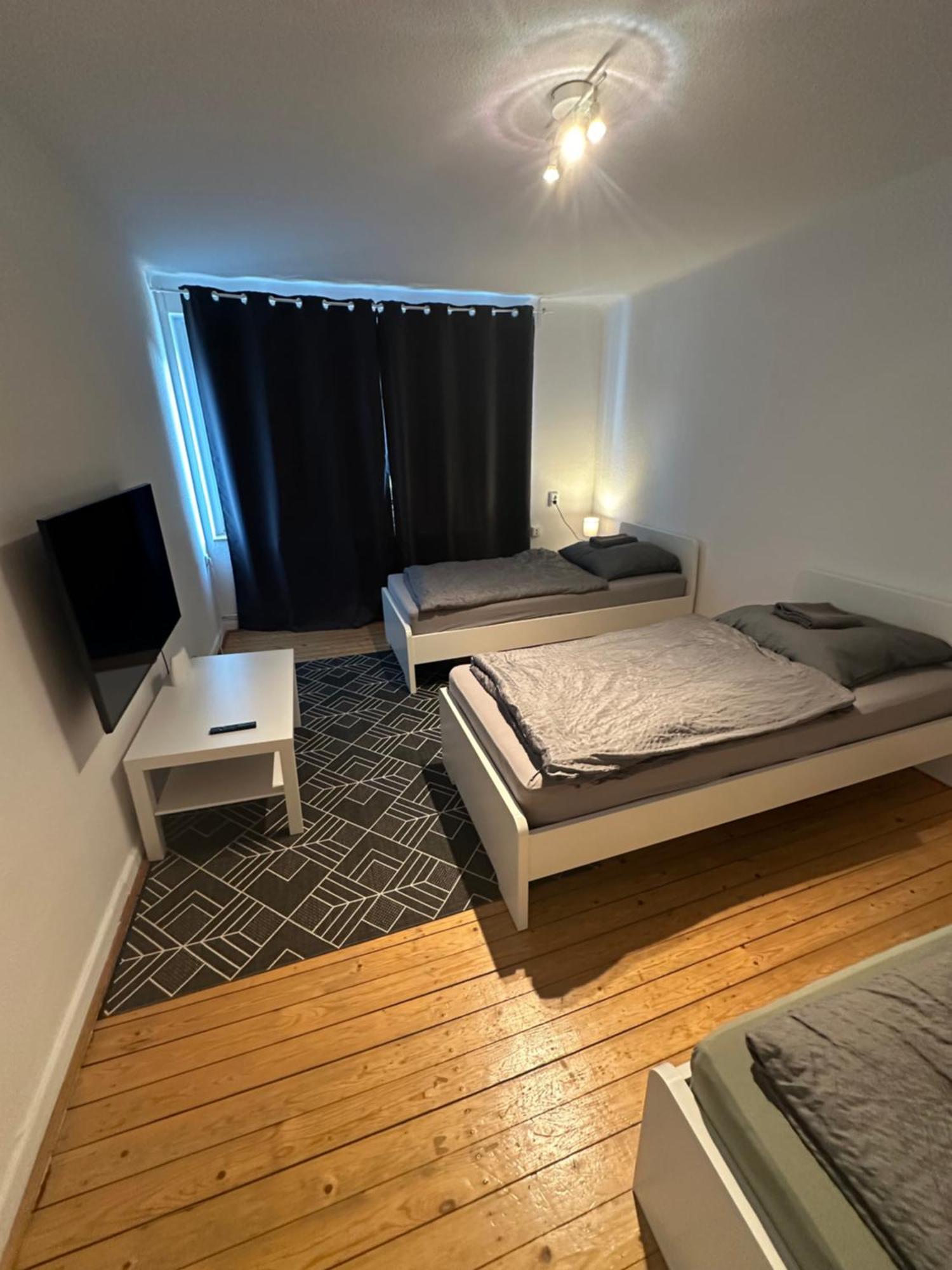 Doppelbett Unterkunft Vahrenwald-List Hannover Kültér fotó
