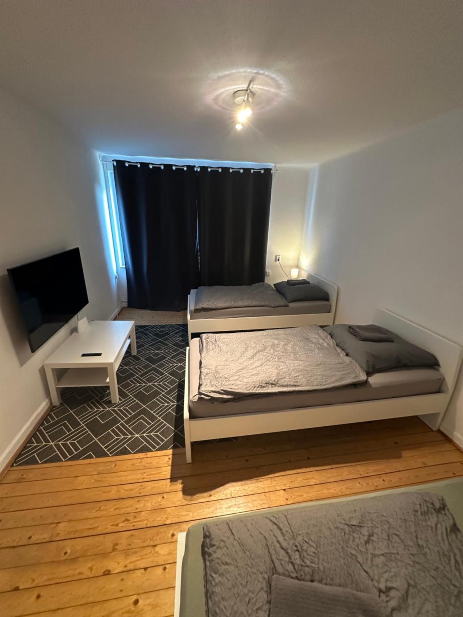 Doppelbett Unterkunft Vahrenwald-List Hannover Kültér fotó
